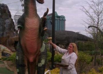 Dinosaurs in Niagara Falls, Ontario Canada 